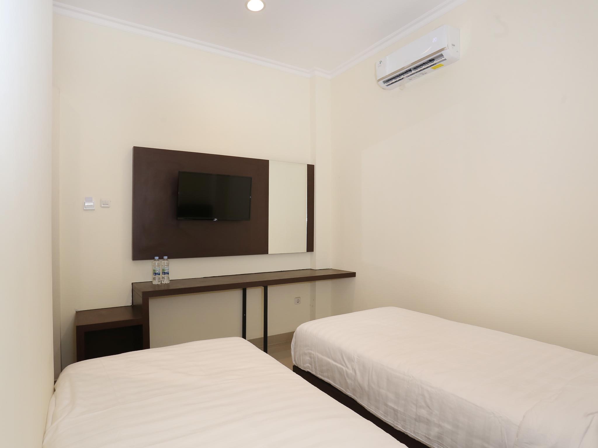 Collection O Yogyakarta Near Jalan Malioboro Formerly Alena Residence Джокьякарта Экстерьер фото