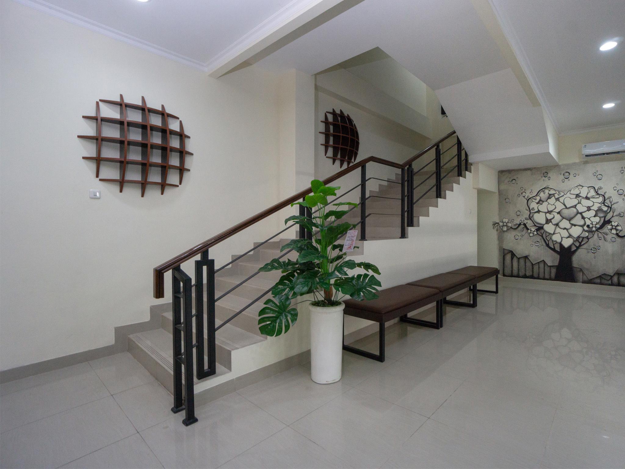 Collection O Yogyakarta Near Jalan Malioboro Formerly Alena Residence Джокьякарта Экстерьер фото