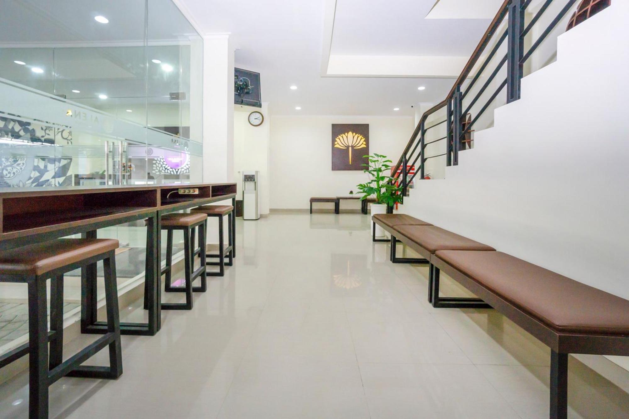 Collection O Yogyakarta Near Jalan Malioboro Formerly Alena Residence Джокьякарта Экстерьер фото